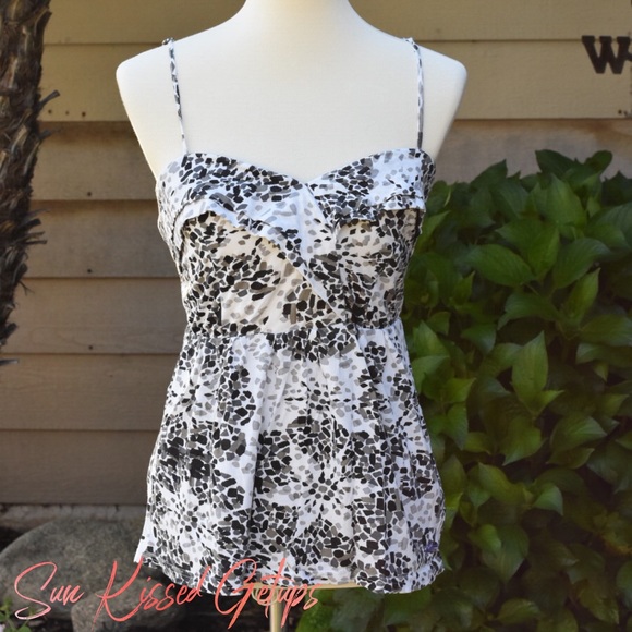 Billabong Tops - 🍍 Billabong • White Speckled Babydoll Top